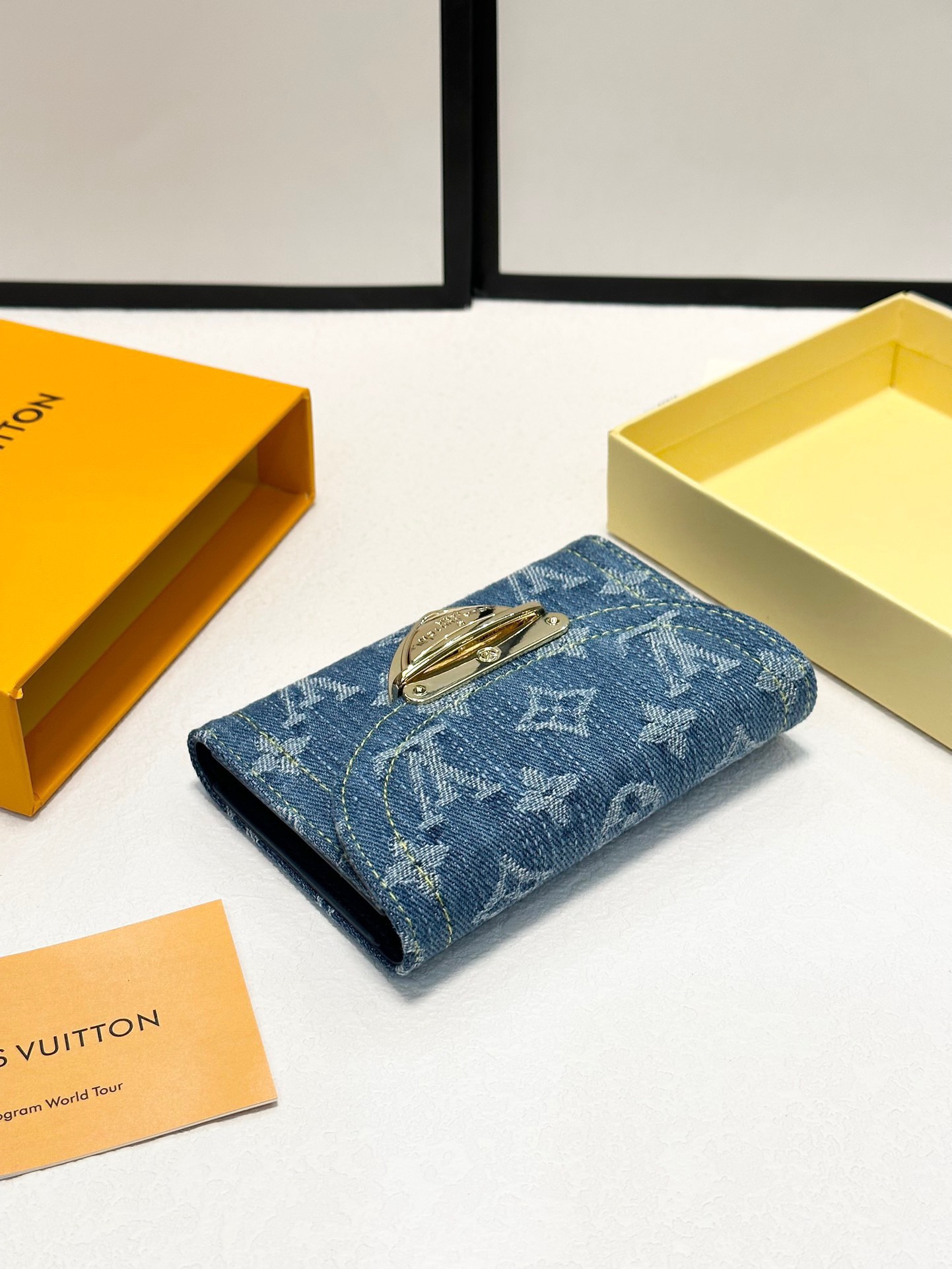 Louis new arrival denim wallet size: 12*9.5 cm