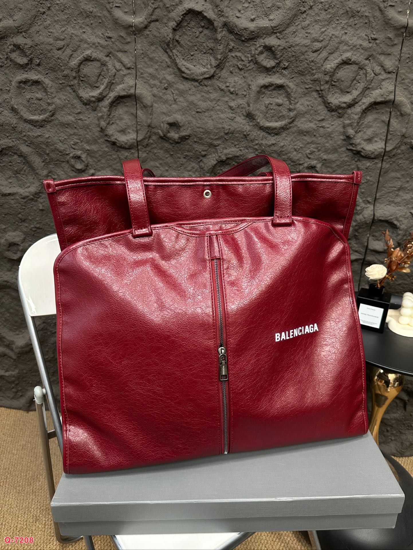 Balen new arrival tote bag size:  44*40 cm