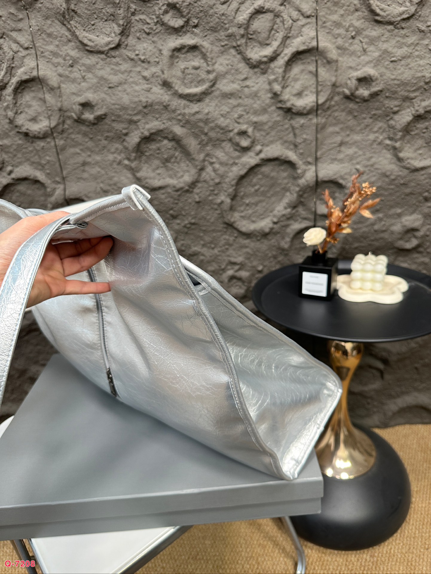 Balen new arrival tote bag size:  44*40 cm