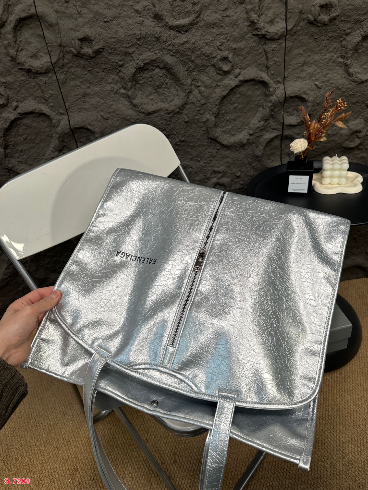 Balen new arrival tote bag size:  44*40 cm