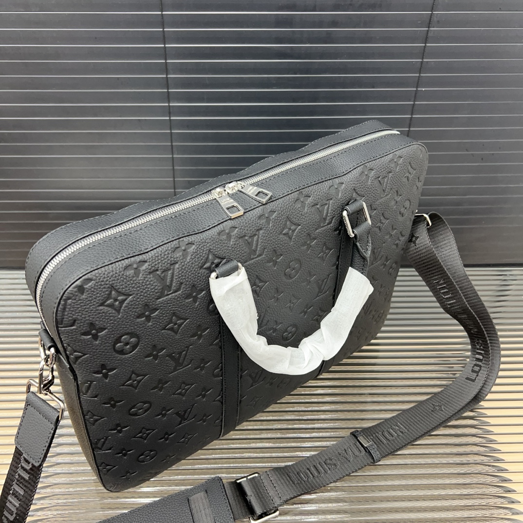 Louis new arrival briefcase laptop bag size: 28*38 cm