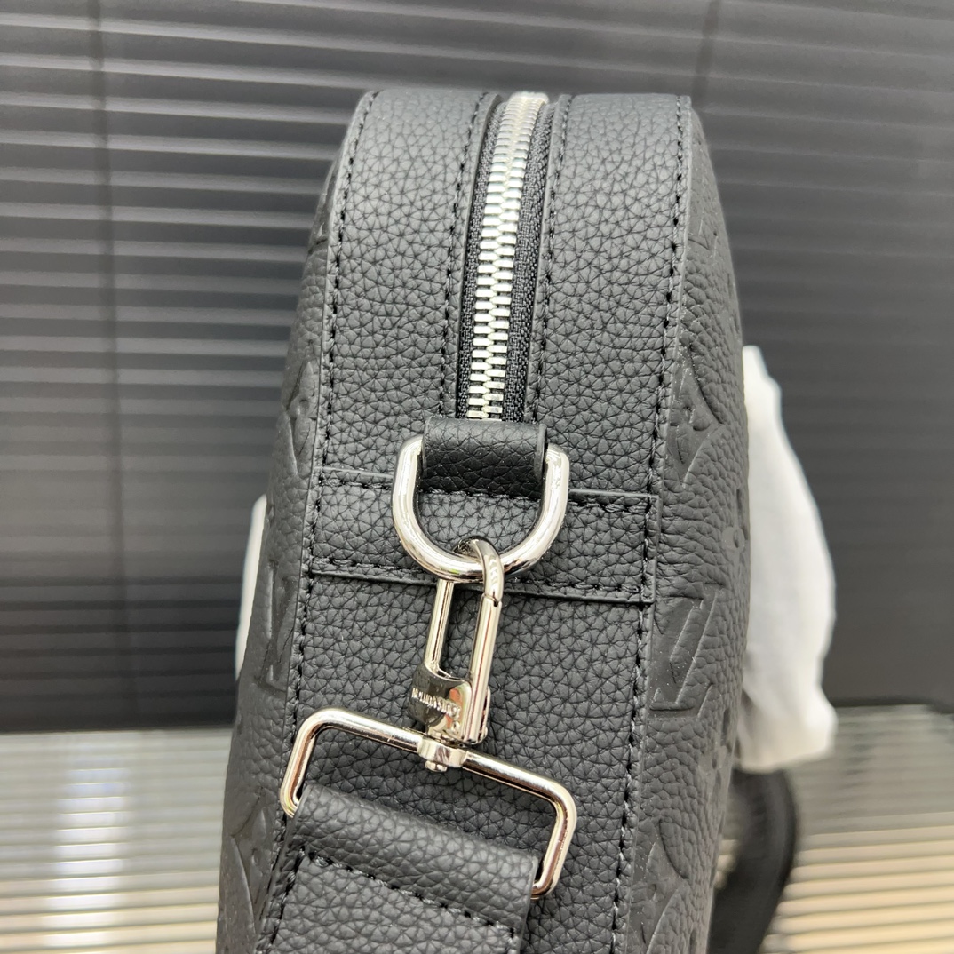 Louis new arrival briefcase laptop bag size: 28*38 cm