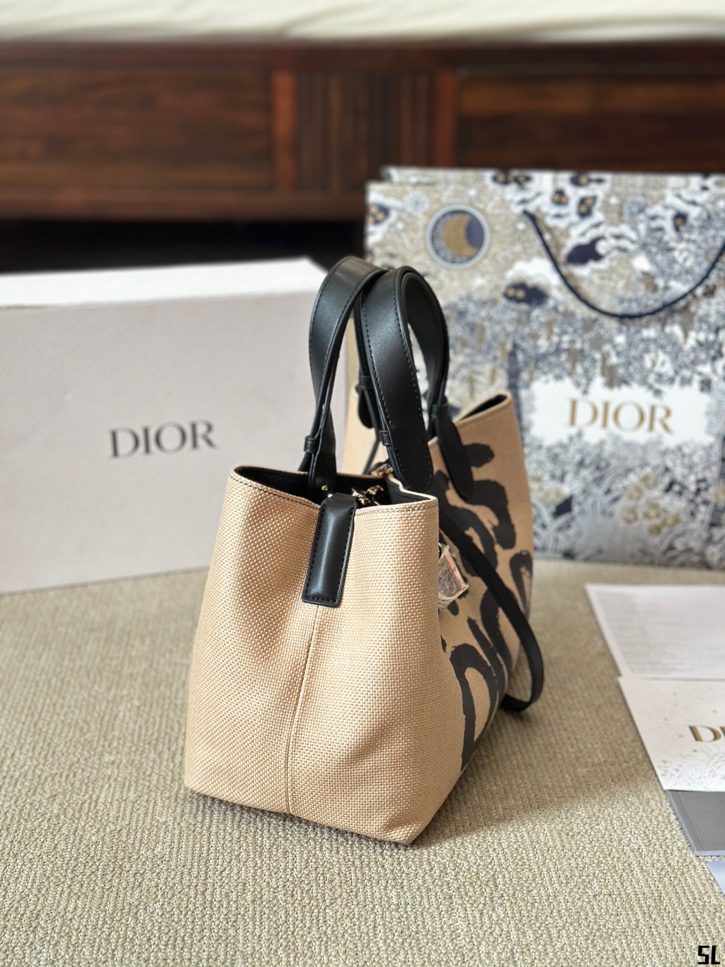 Miss D Toujours new arrival tote bag size: 30*20 cm