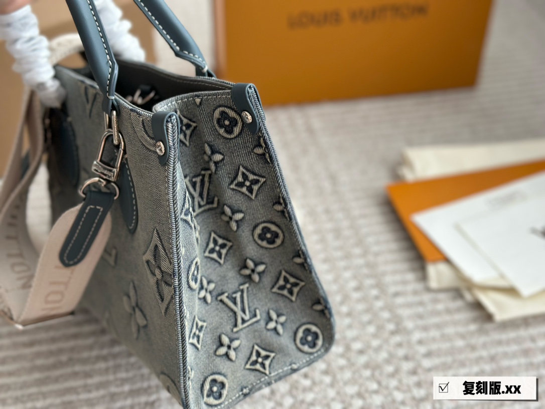 Louis new arrival onthego tote bag size:25*19cm