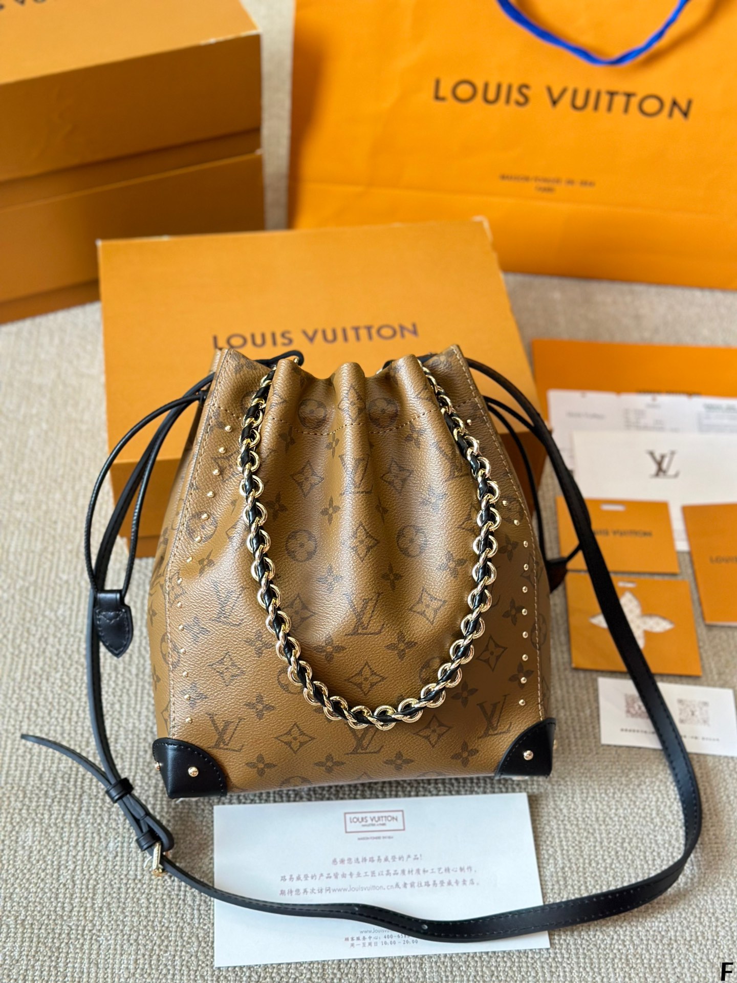 Louis new arrival noe trunk bag size: 23*25 cm