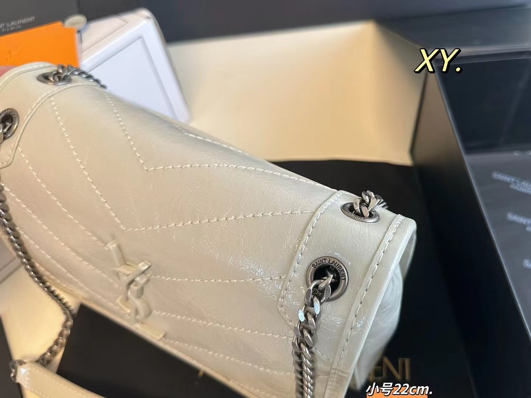 Y new arrival niki chain bag small size: 22*18 cm