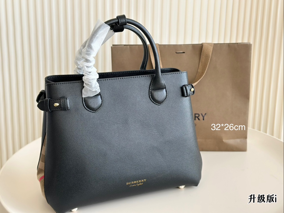 BB new arrival  The Banner tote bag size: 32*26 cm