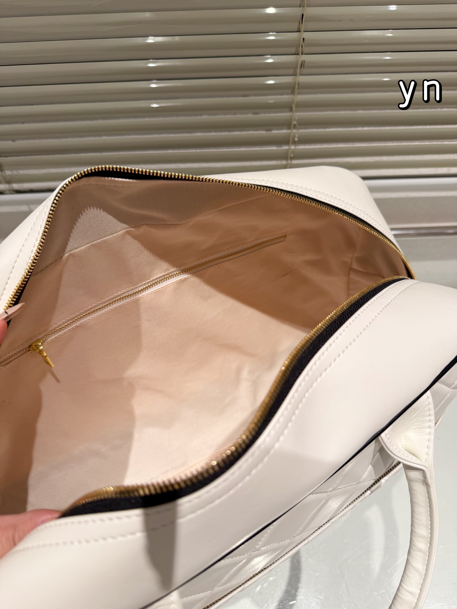 Cc new arrival 24c maxi bag size: 46*27 cm