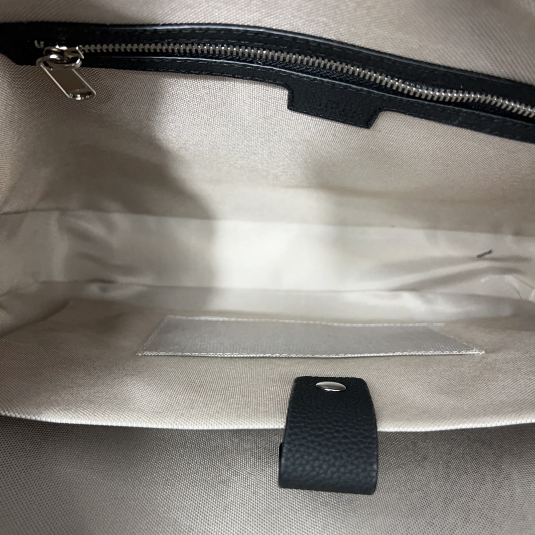 GG new arrival briefcase laptop bag 002 size: 38*28 cm