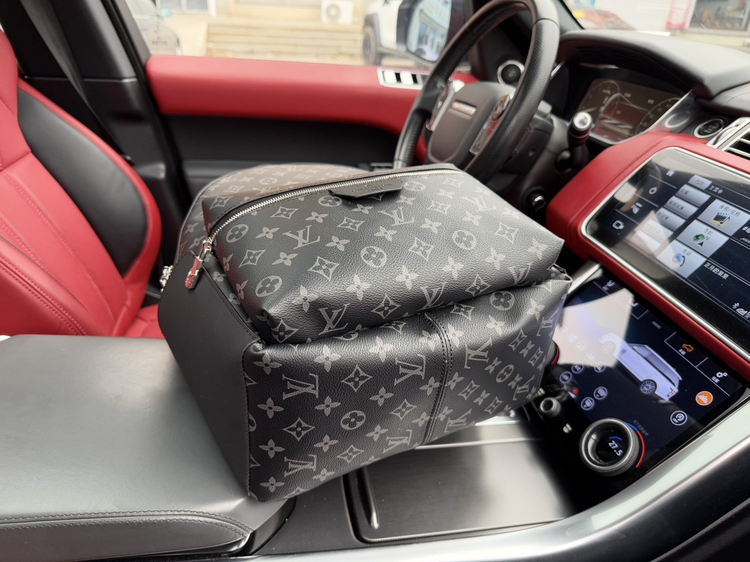 Louis new arrival Discovery men backpack bag size：31*41*17 cm