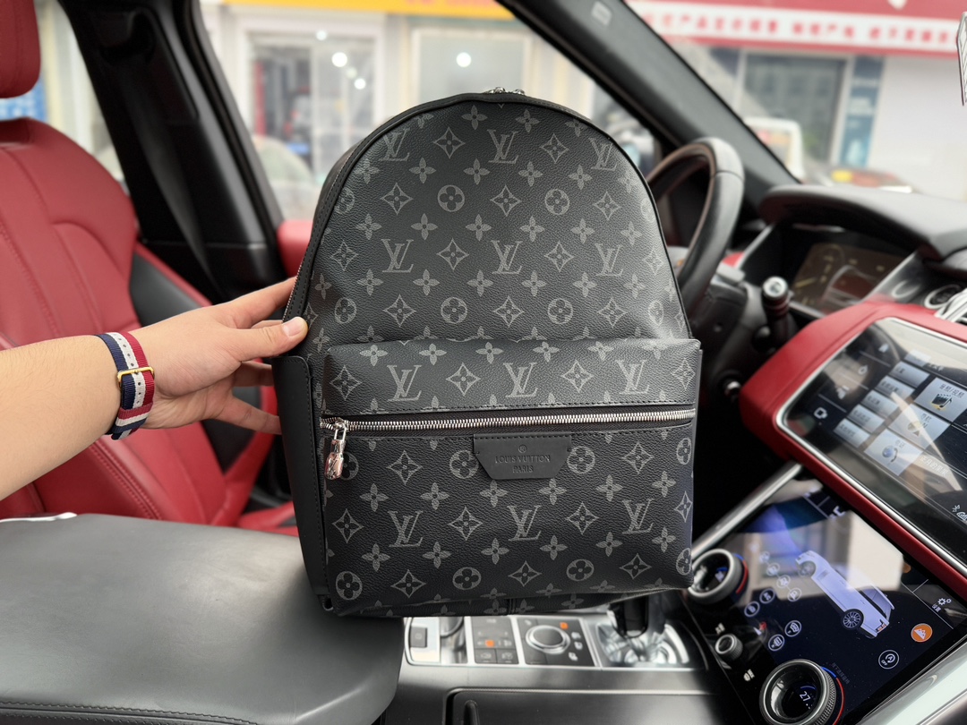Louis new arrival Discovery men backpack bag size：31*41*17 cm