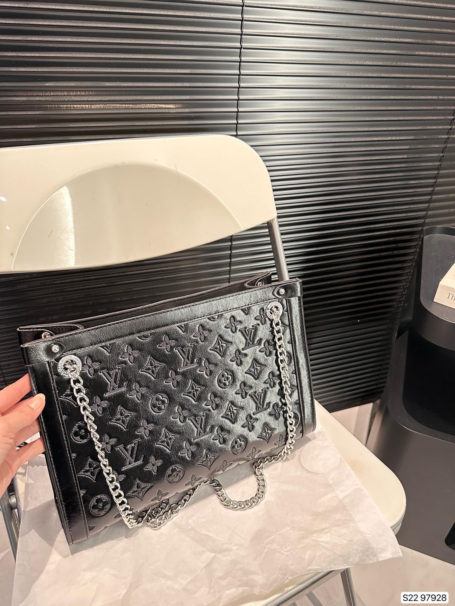 louis new arrival tote bag size: 31 * 21 cm