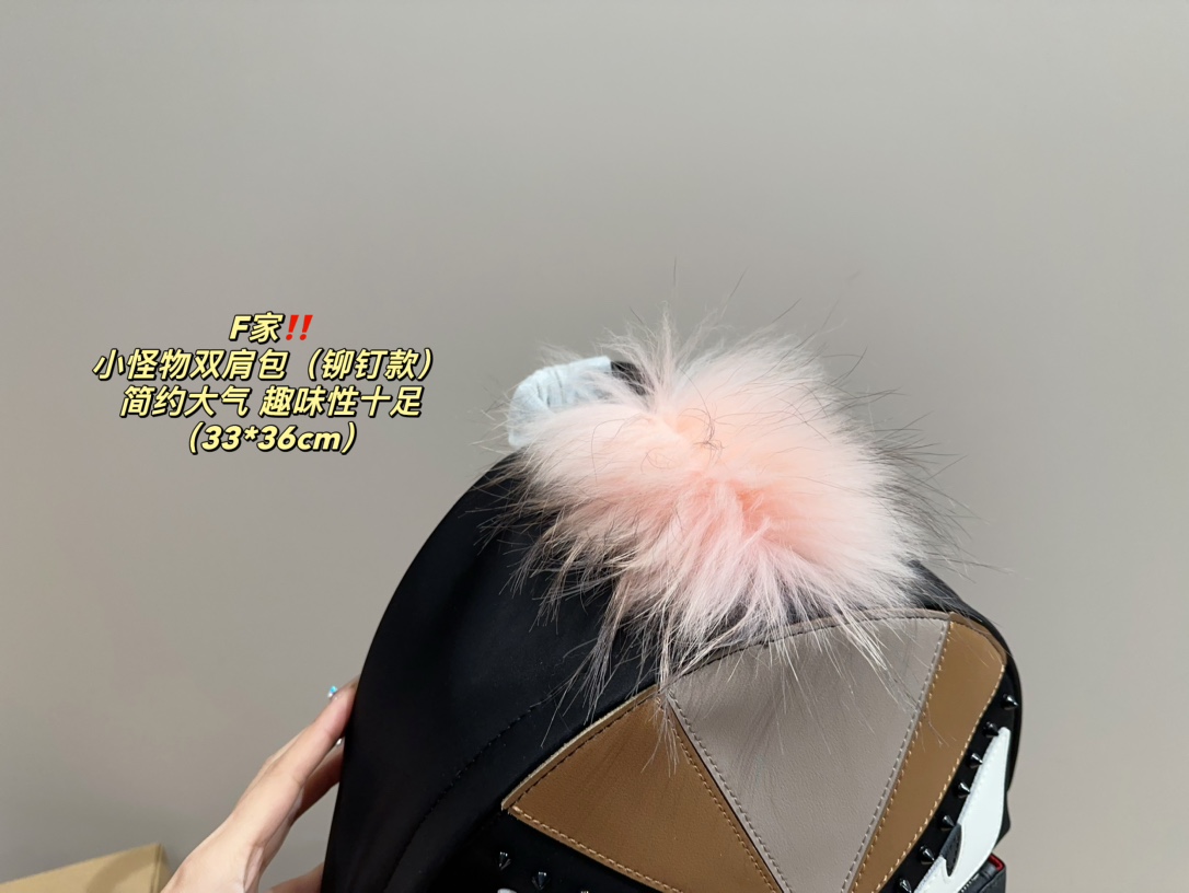 Fen new arrival backpack bag size: 33.36 cm