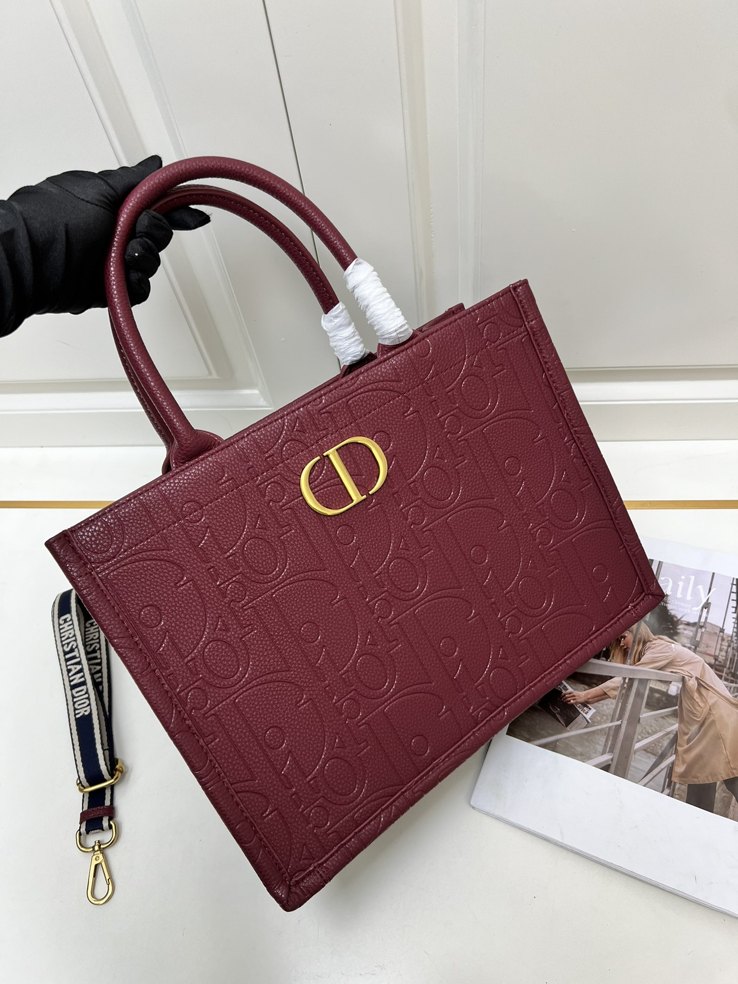 D new arrival book tote bag size: 36.5*28*17.5cm top quality