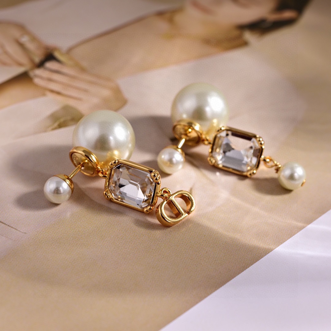 D new arrival earings 0013