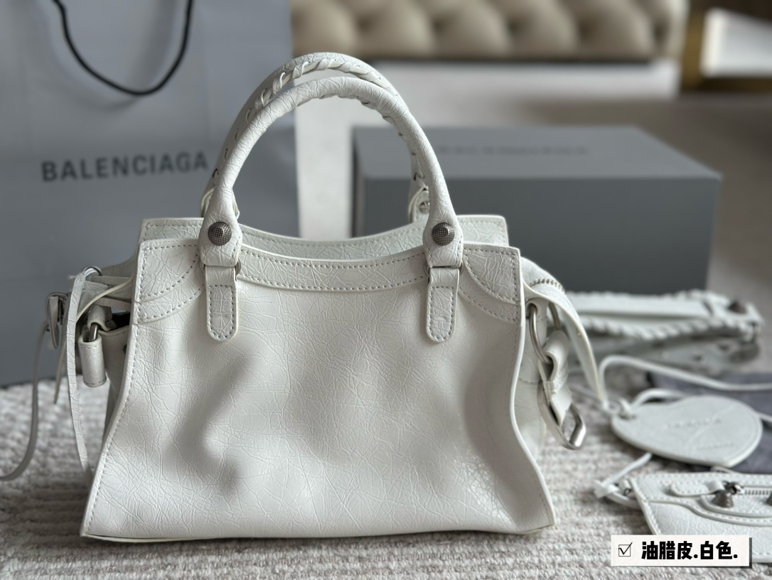 balen new arrival Le Cagole bag size: 26*17 cm top quality ~