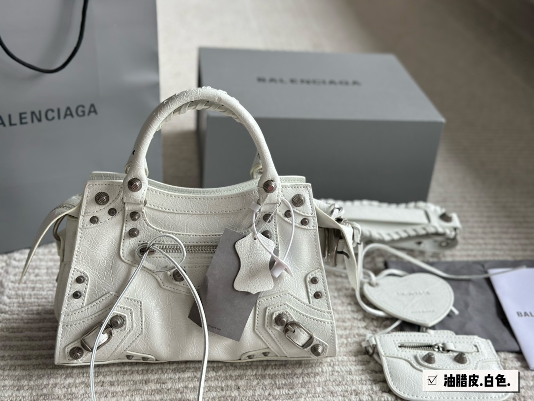 balen new arrival Le Cagole bag size: 26*17 cm top quality ~