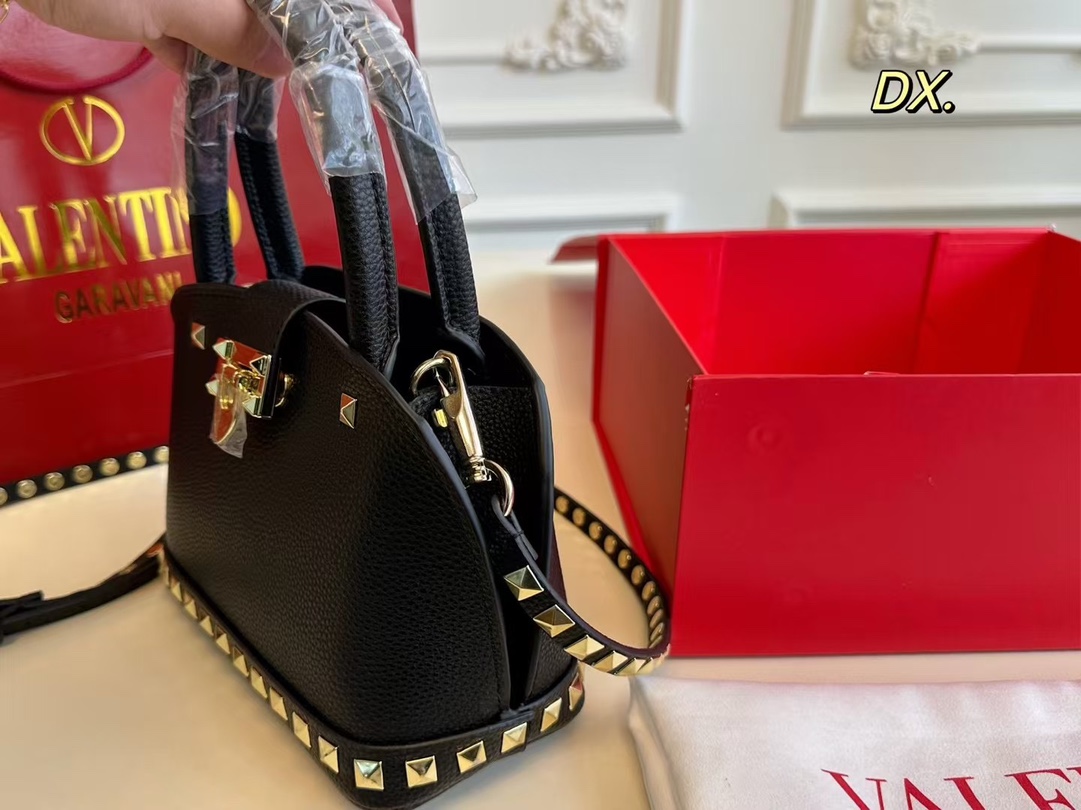 Val new arrival bb bag size: 21*16 cm