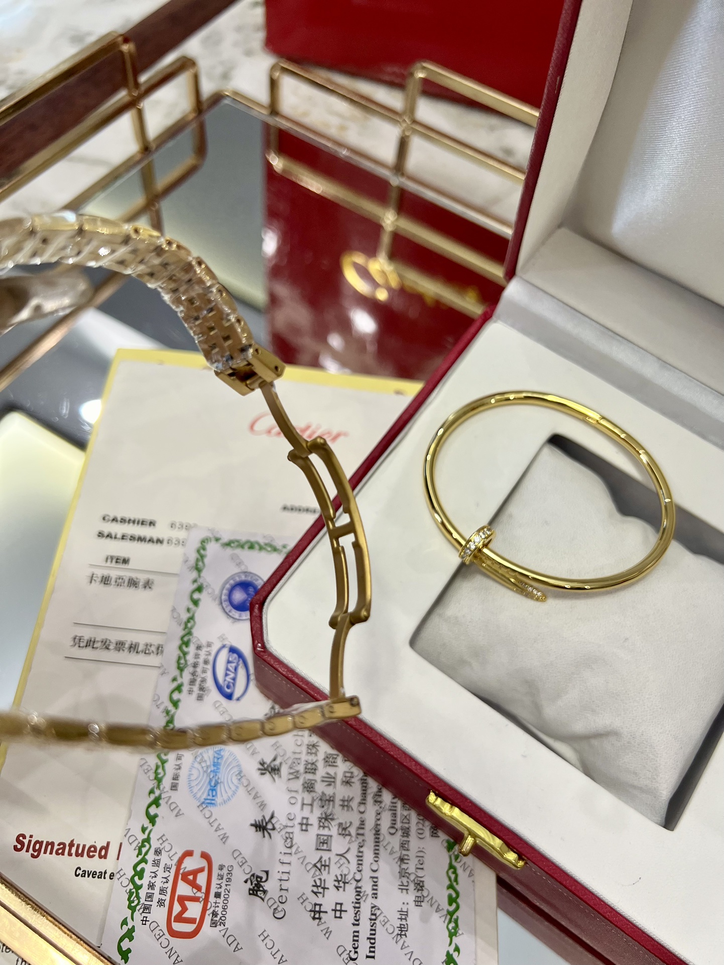 Car new arrival women watches 24*24 mm  + bracelet sets