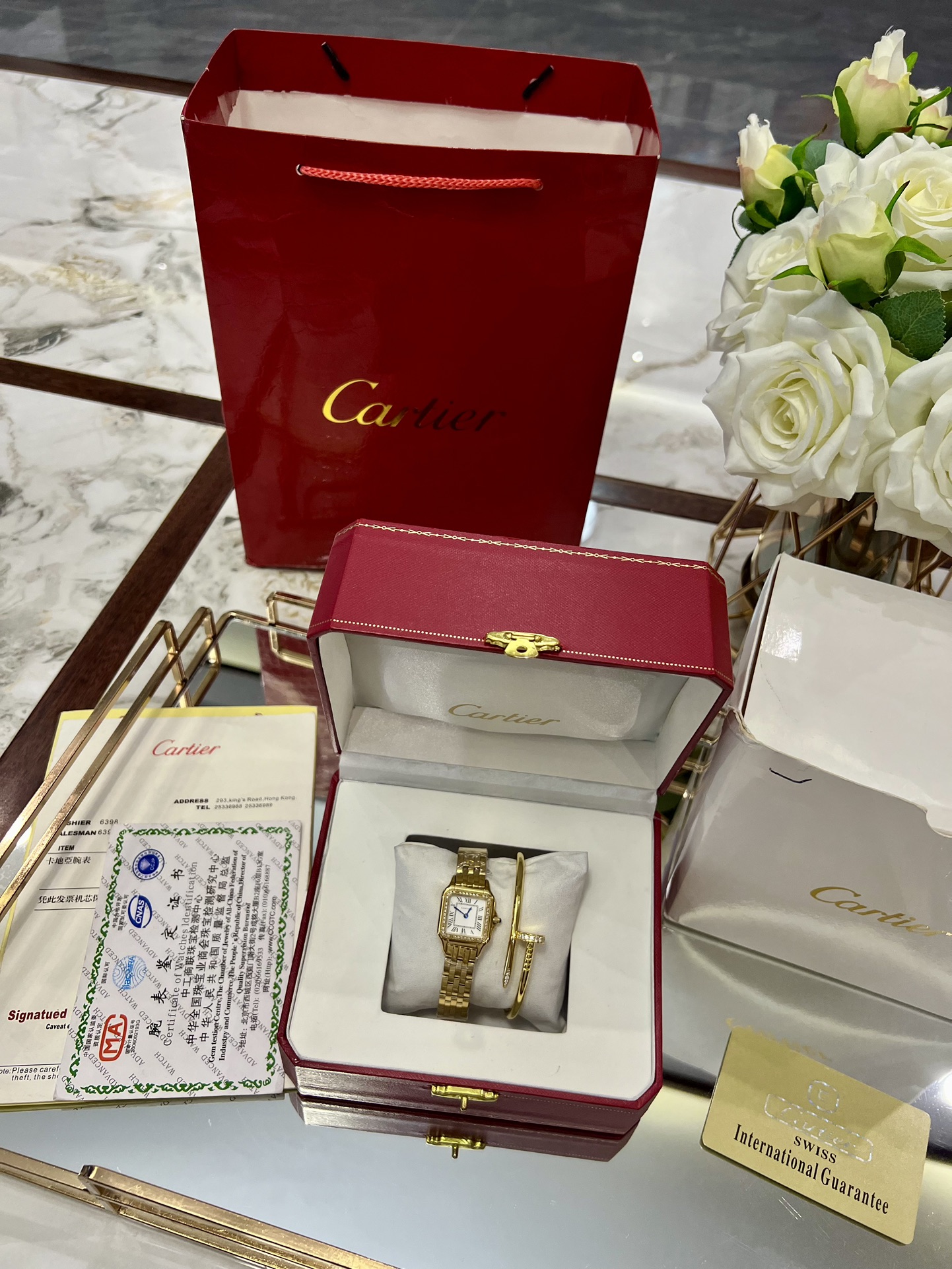 Car new arrival women watches 24*24 mm  + bracelet sets