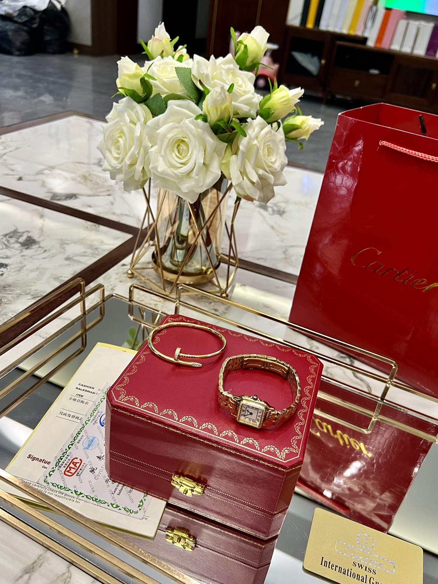 Car new arrival women watches 24*24 mm  + bracelet sets