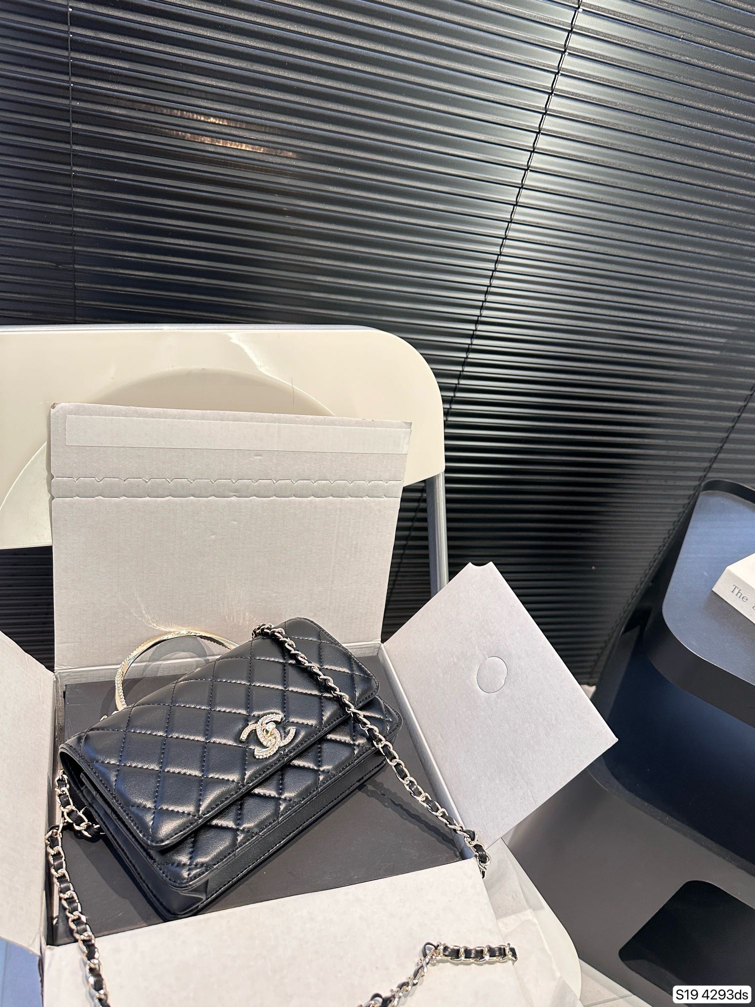 CC new arrival woc handbag size: 19*12.5 cm