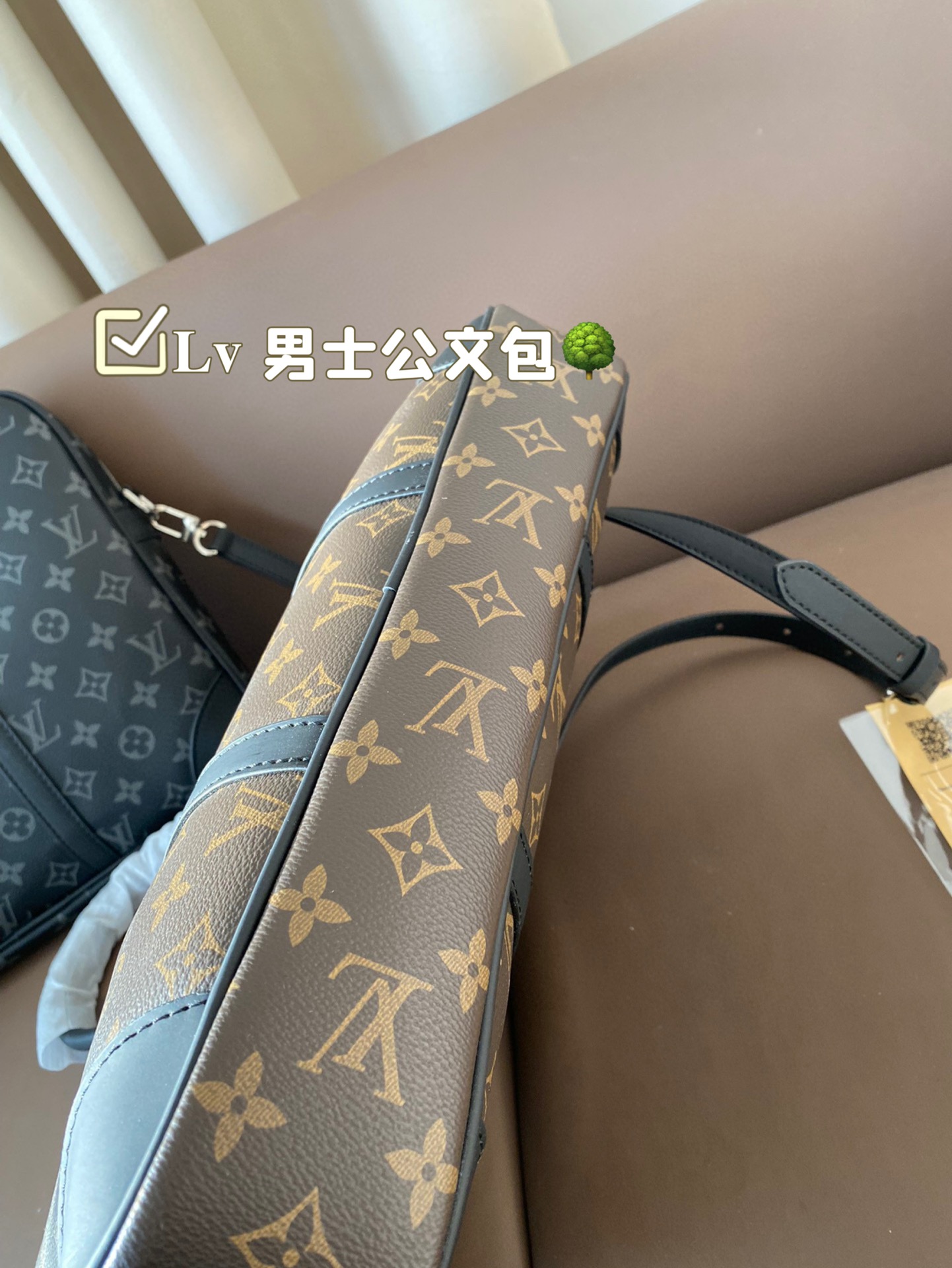 Louis new arrival briefcase laptop bag 005 size: 37*27 cm