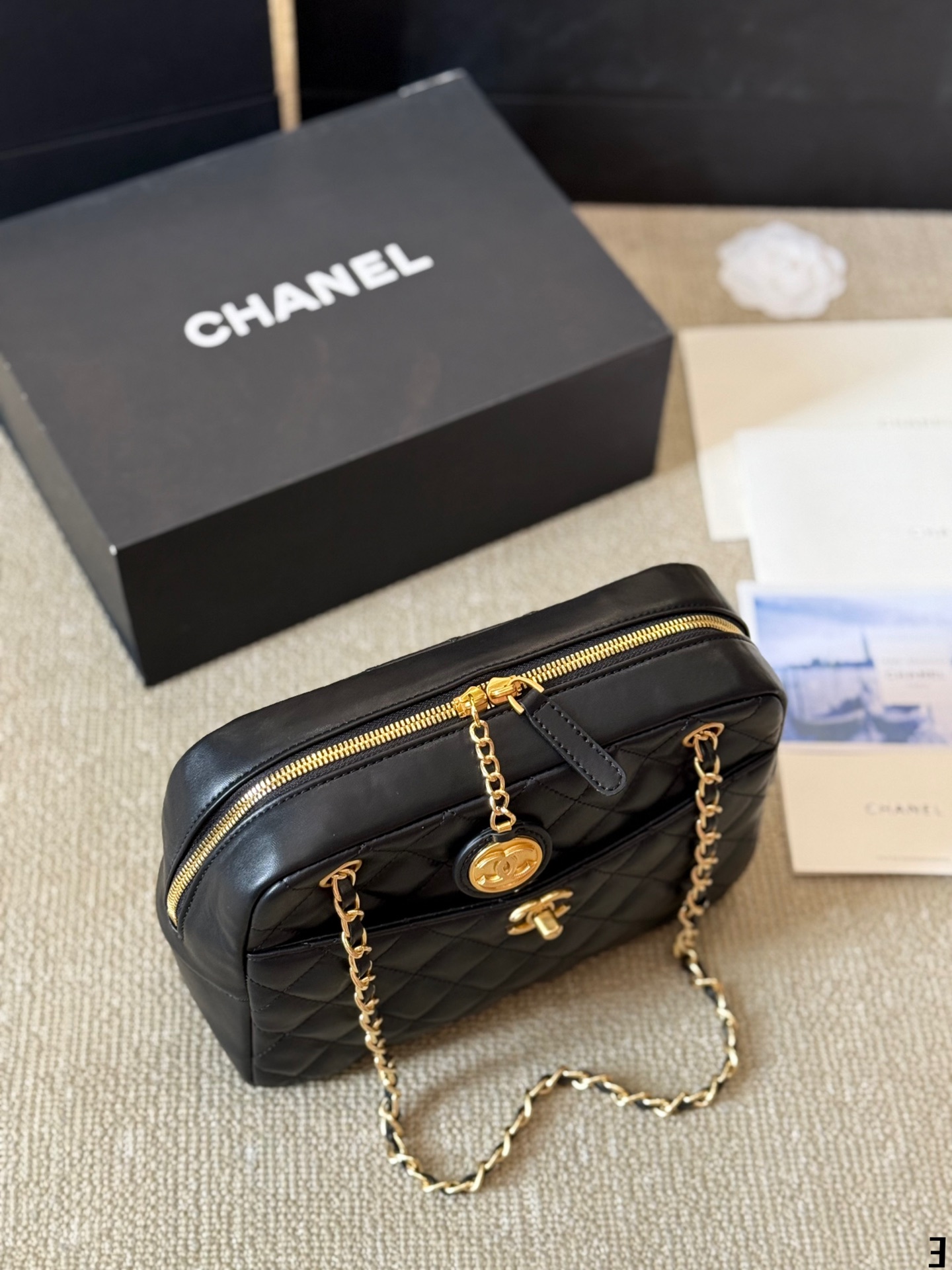 Cc new arrival 24K camera bag size: 25*17 cm