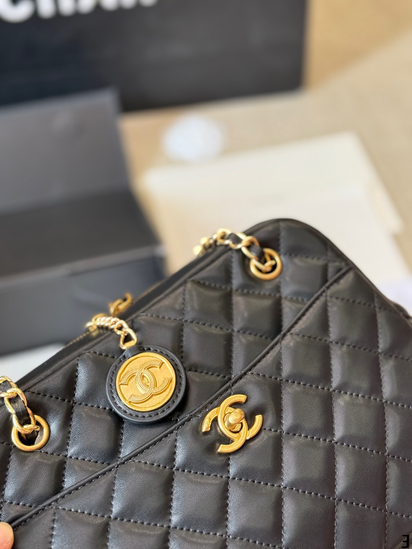 Cc new arrival 24K camera bag size: 25*17 cm