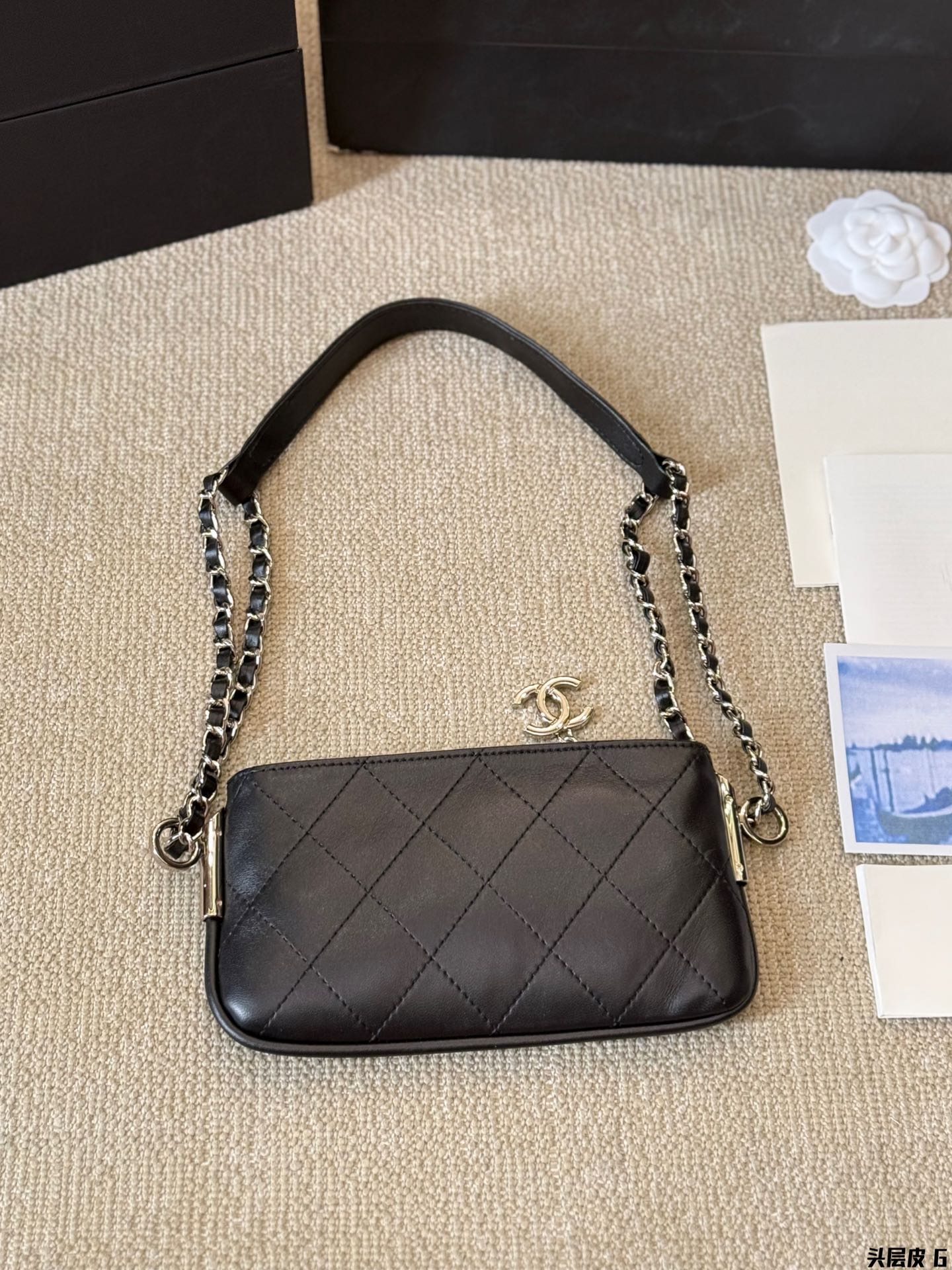 CC new arrival vintage chain bag size: 22*13 cm