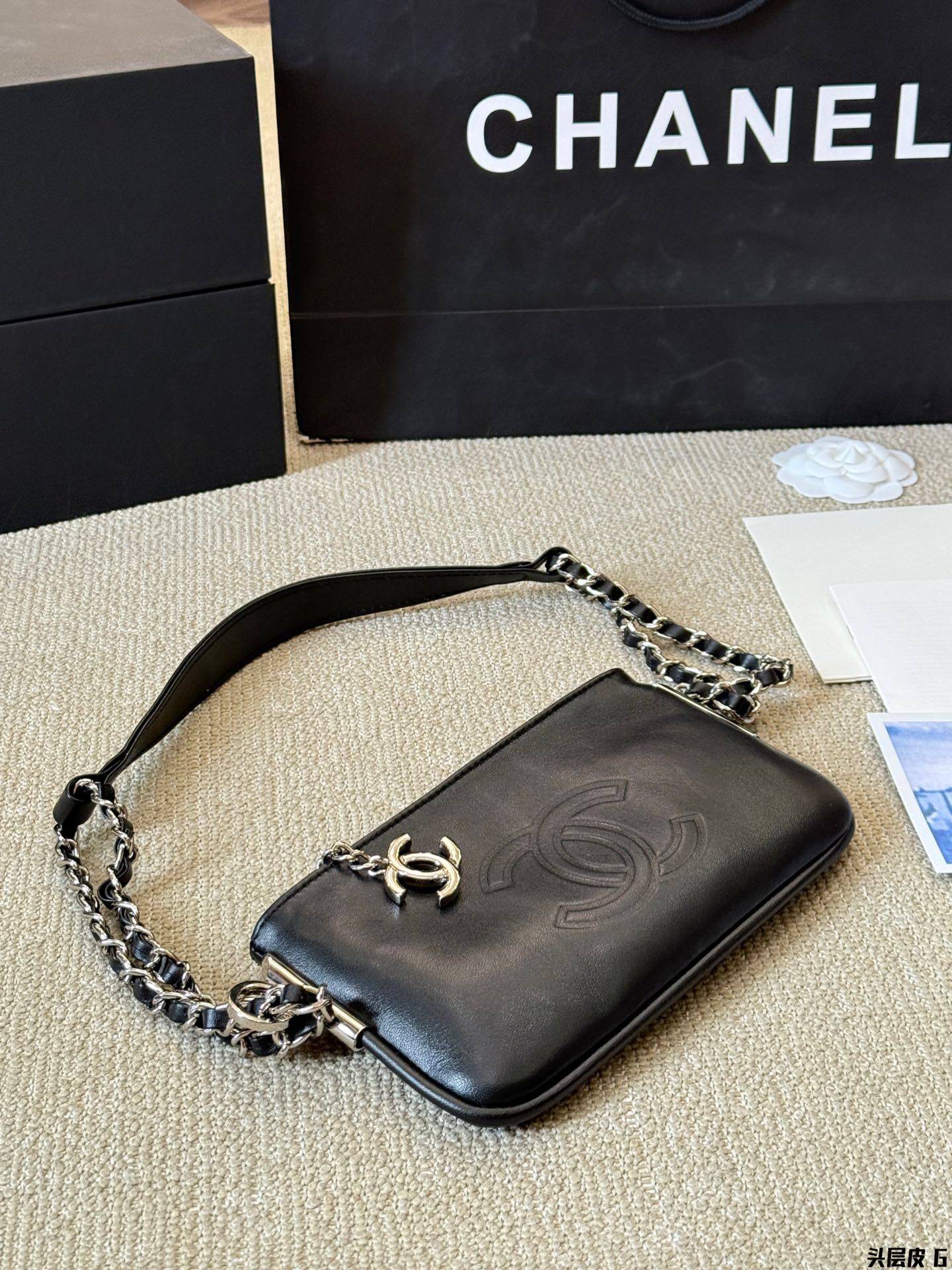 CC new arrival vintage chain bag size: 22*13 cm