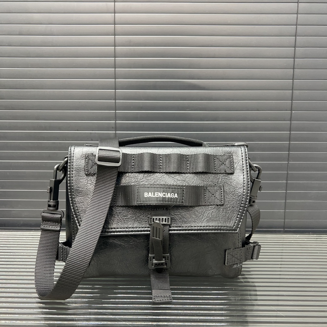 Balen new arrival Army bag size；22*19 cm top quality~