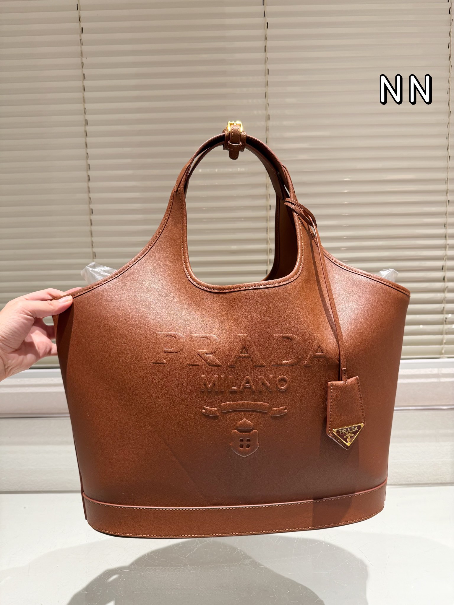 Pra new arrival tote bag size:28*22 cm