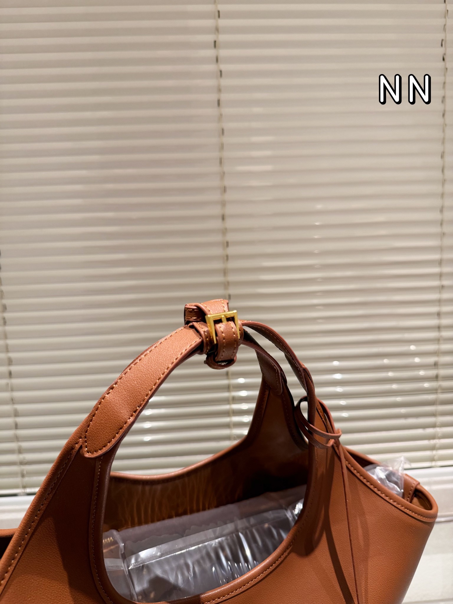 Pra new arrival tote bag size:28*22 cm