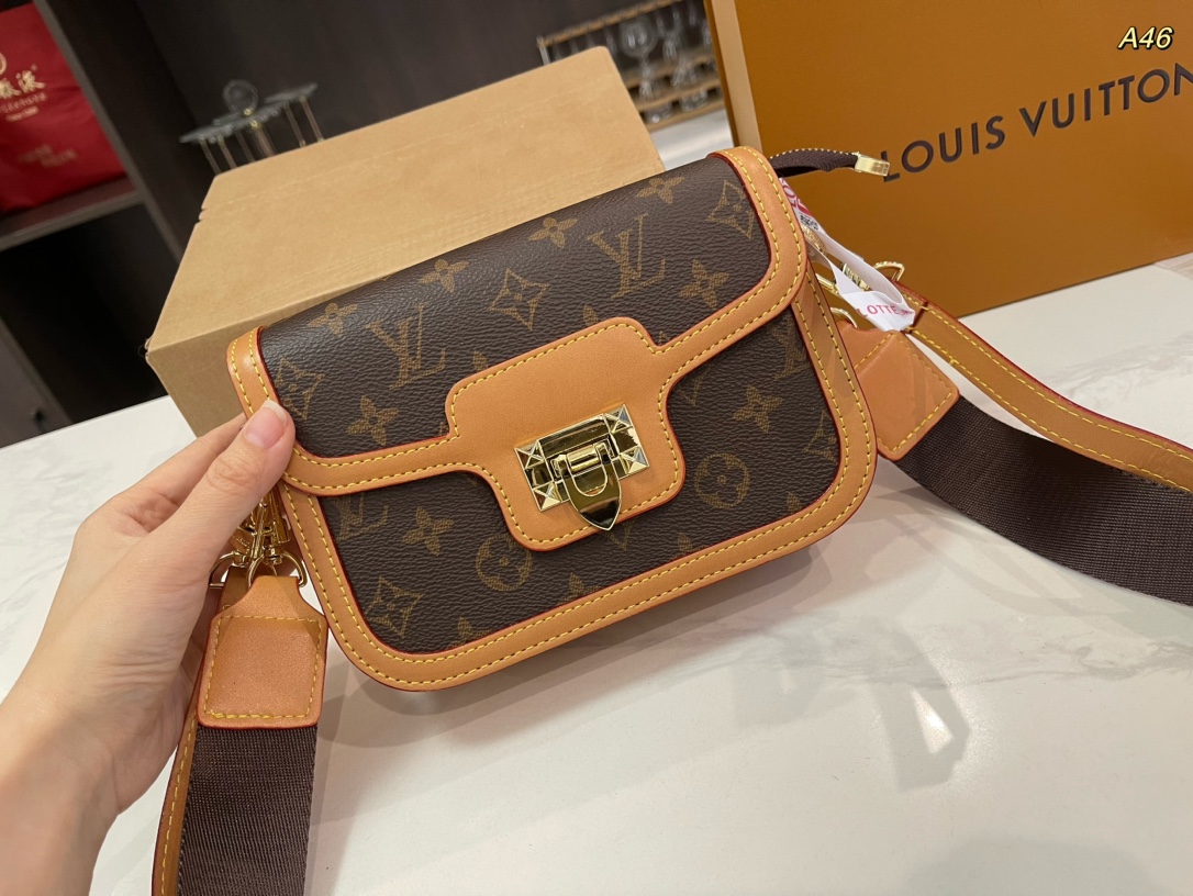 Louis 2025 new arrival bag size: 20*13cm