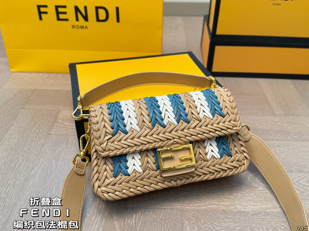 Fen new arrival Baguette bag size: 26 * 15 cm