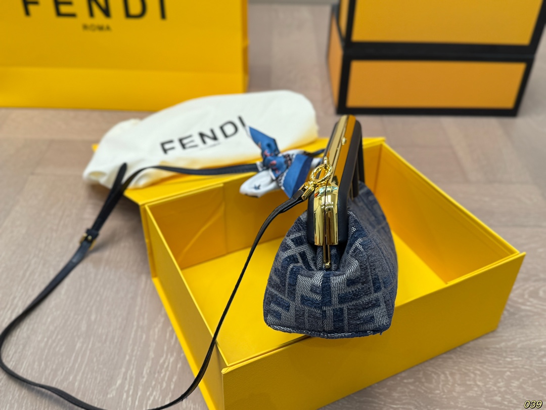 Fen new arrival First bag size: 23 * 17 cm