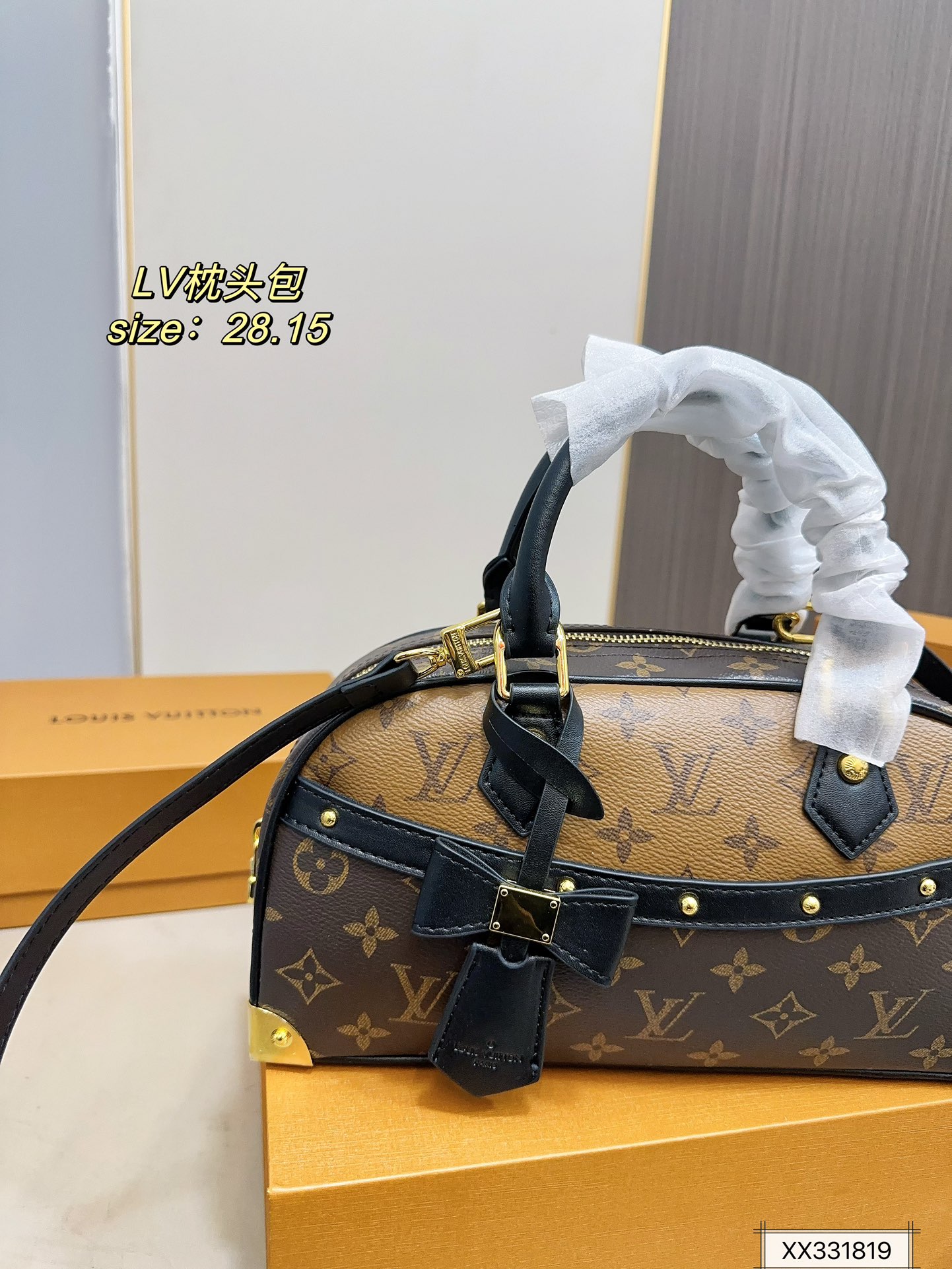 Louis new arrival bag size；28*15 cm