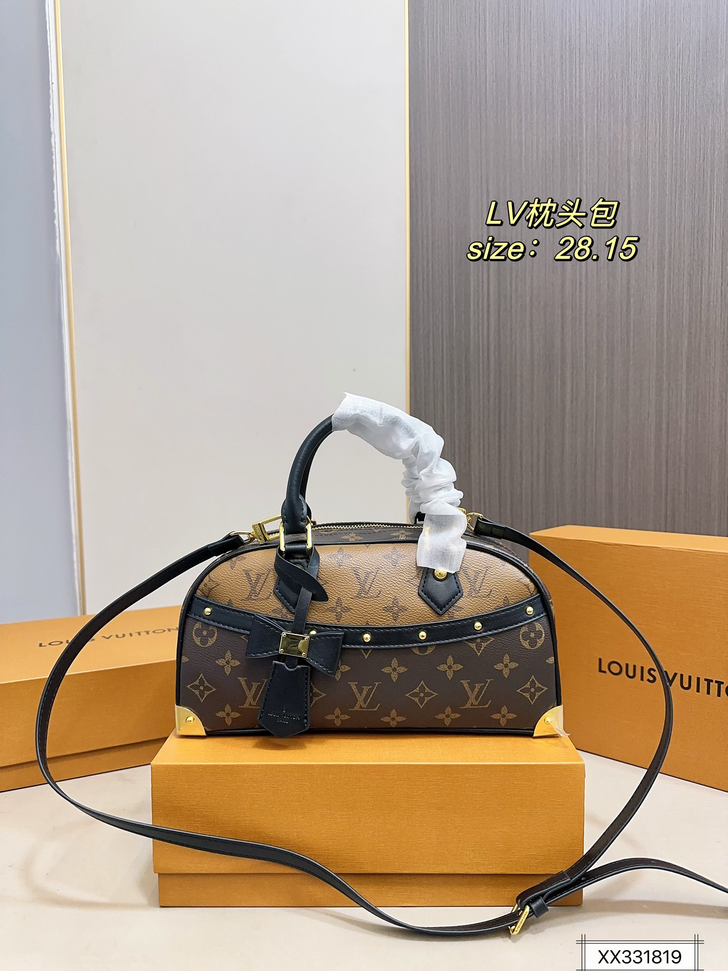 Louis new arrival bag size；28*15 cm