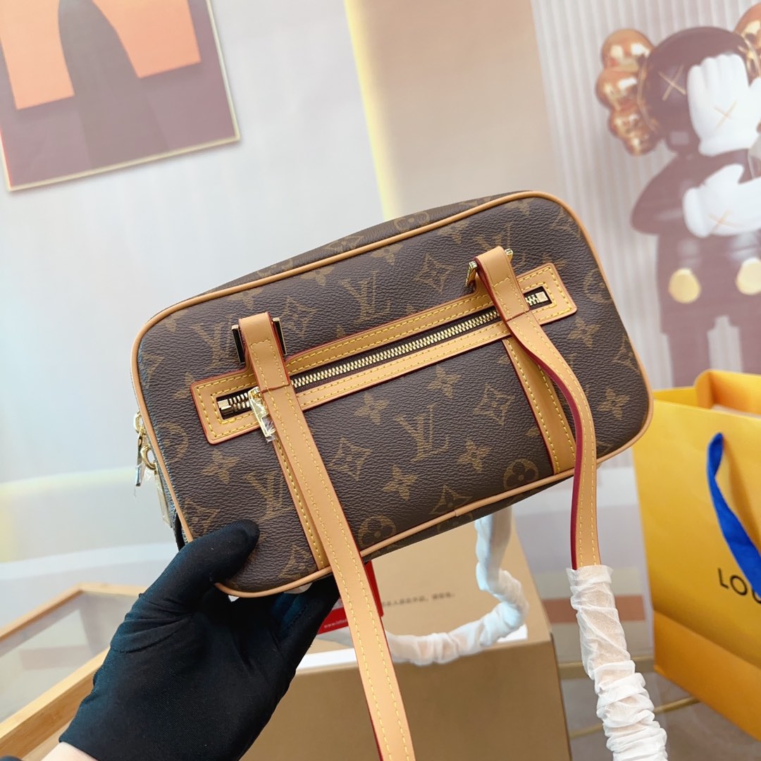 Louis new arrival vintage bag size: 25*15cm