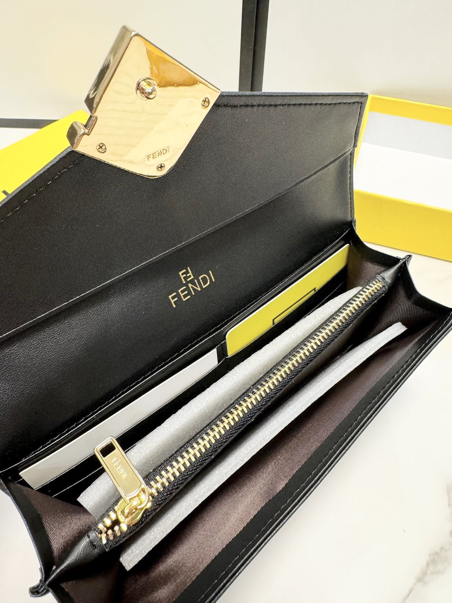 Fen new arrival wallet 010 size: 19*10 cm