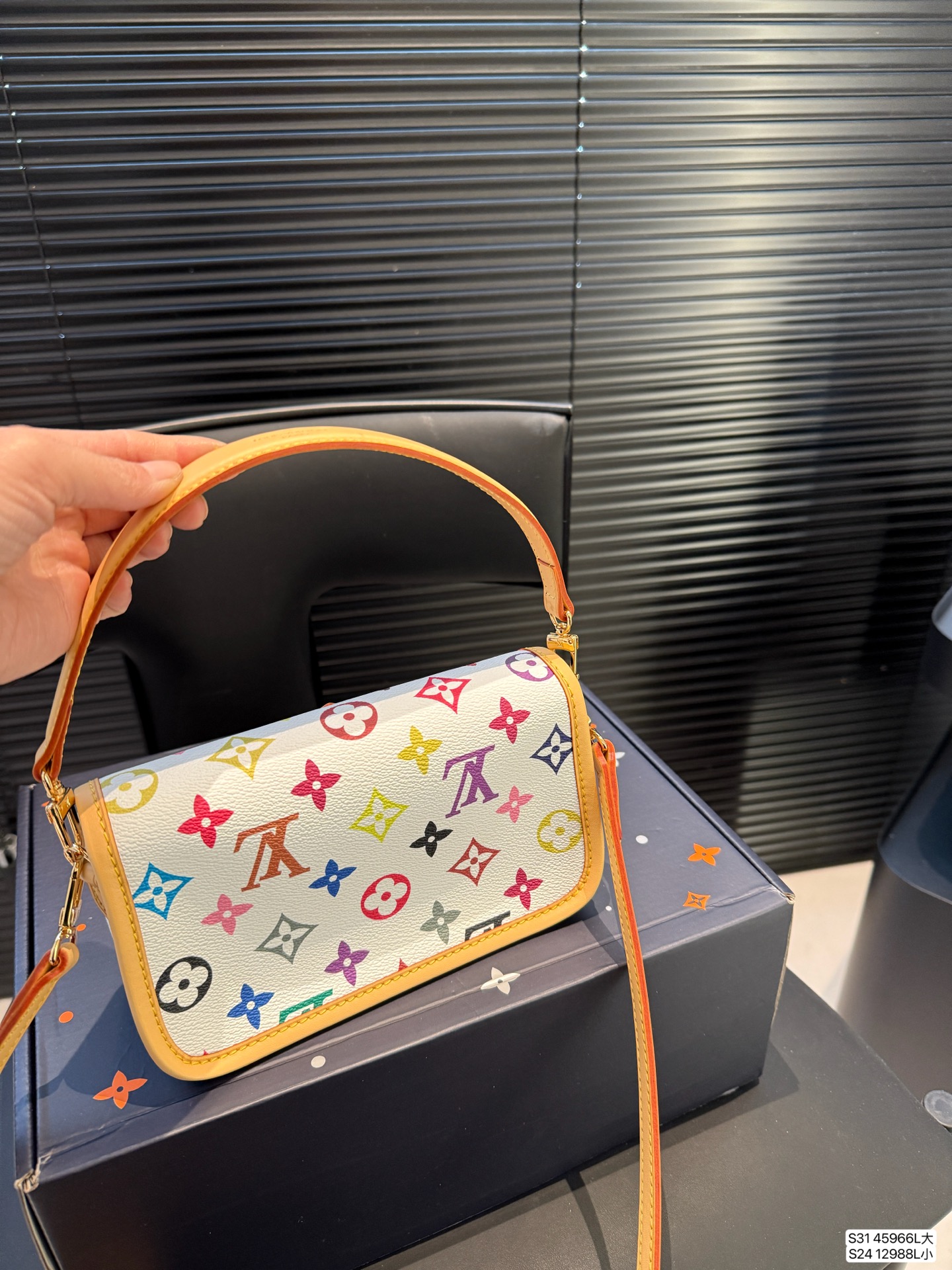 Louis new arrival hobo Baguette bag