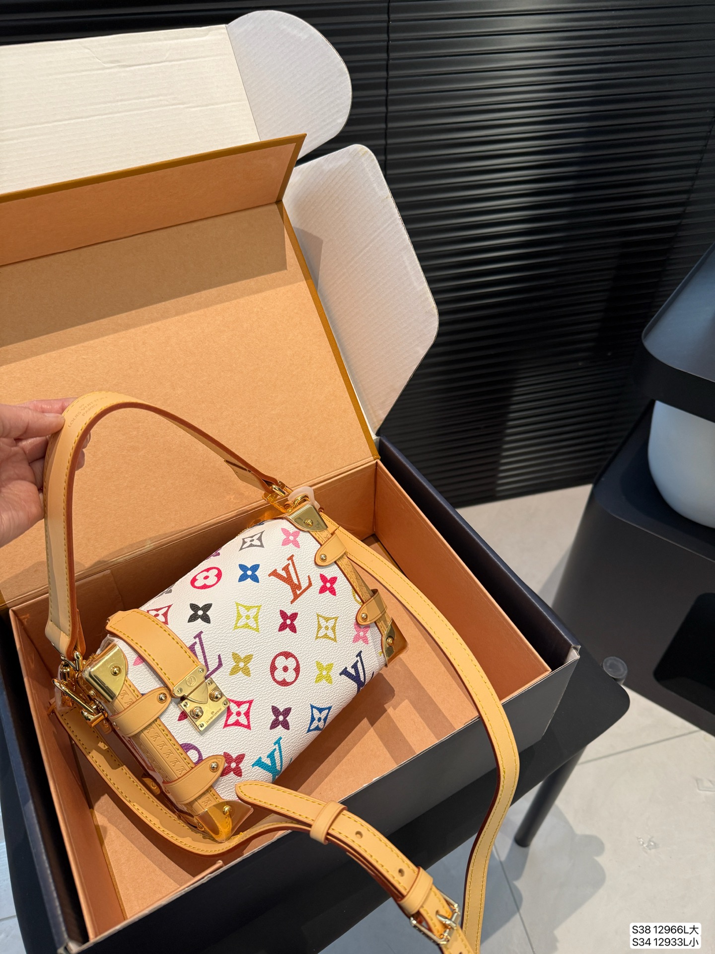 Louis new arrival denim white trunk bag