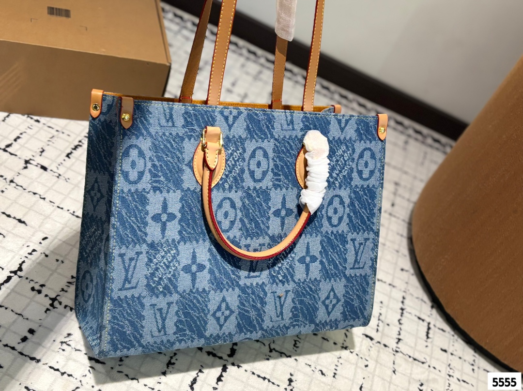 Louis new arrival Onthego denim tote bag size: 35*28*14 cm