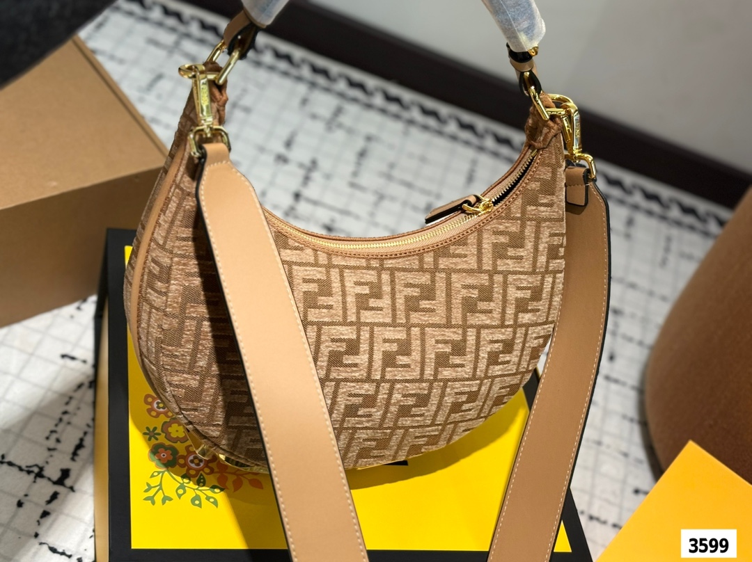 Fen 2025 new arrival graphy moon bag size:30 * 16cm