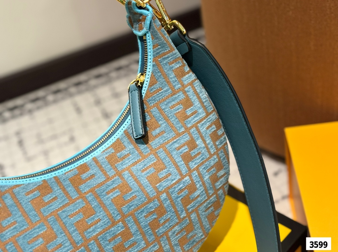 Fen 2025 new arrival graphy moon bag size:30 * 16cm