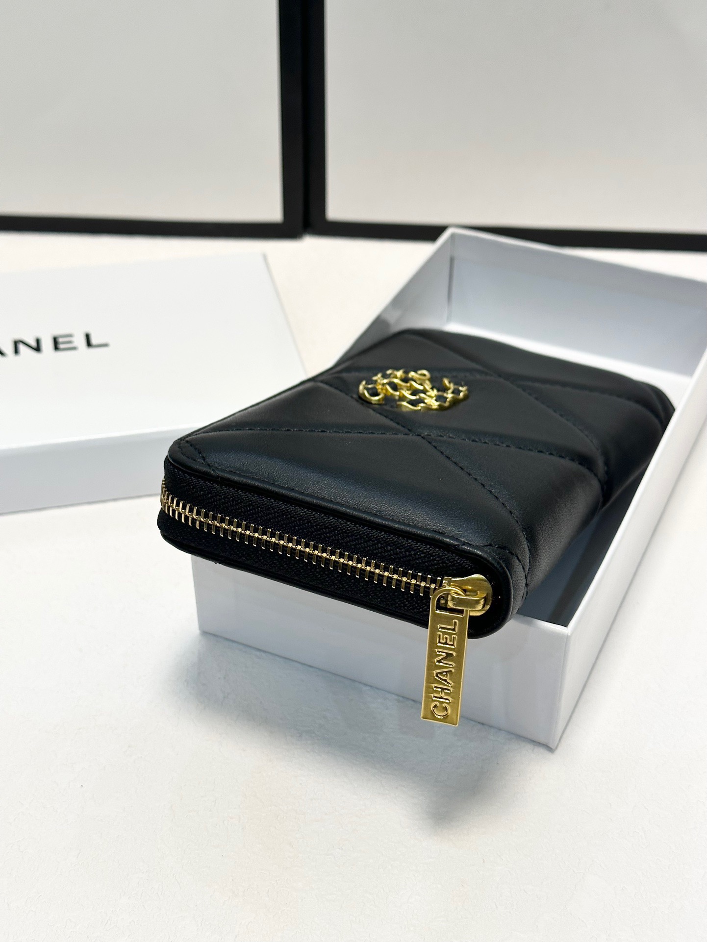 Cc new arrival leather wallet size: 19*10 cm
