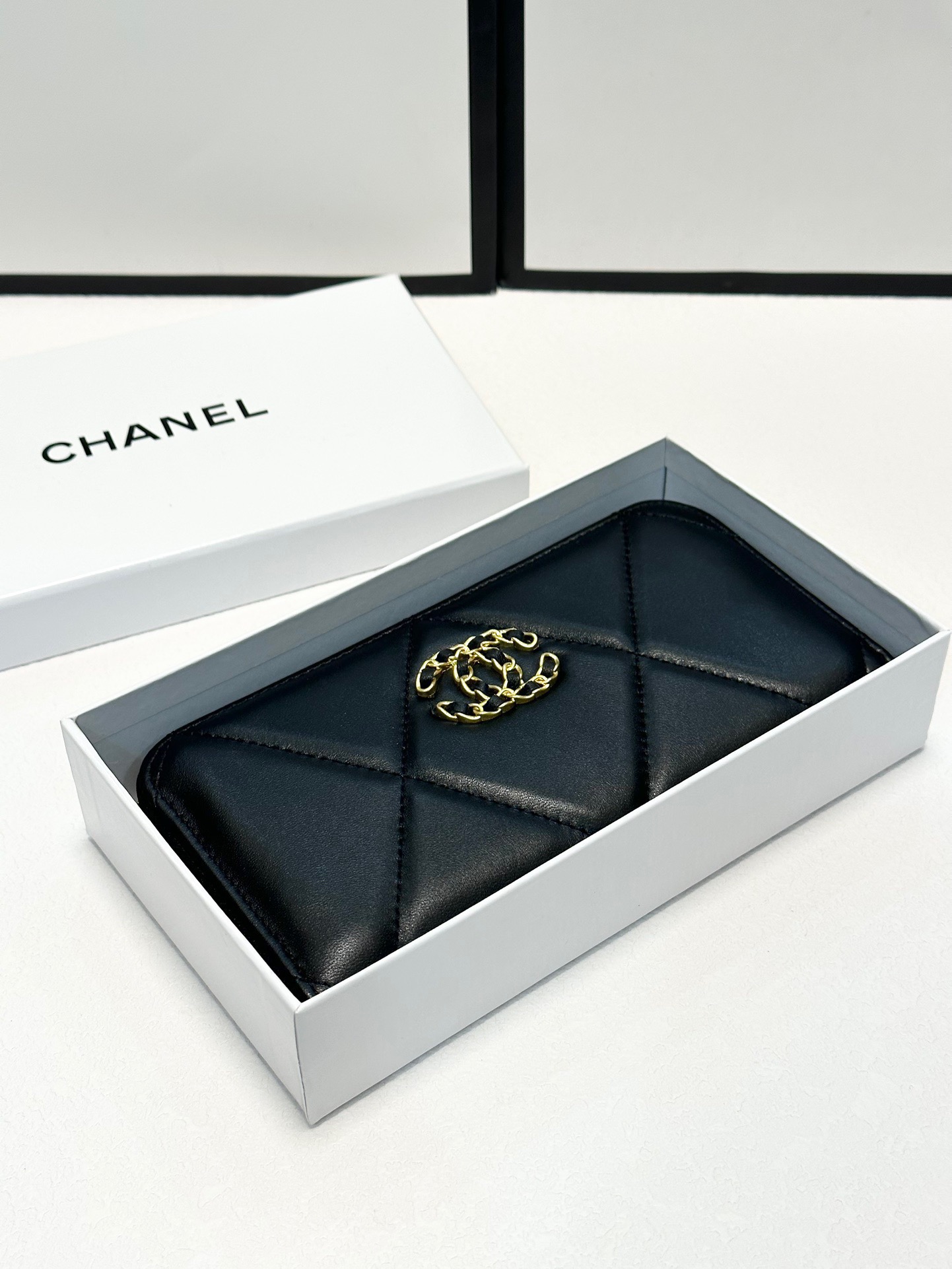 Cc new arrival leather wallet size: 19*10 cm