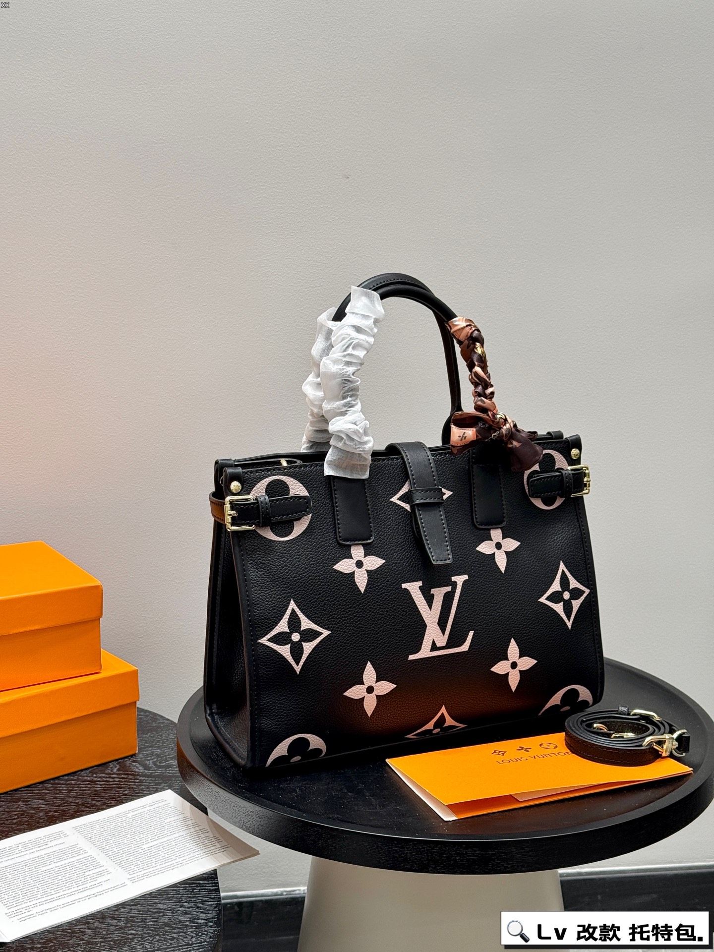 Louis new arrival vintage tote bag 009 size: 32*24 cm