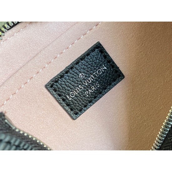 L-bag Size: 25 x 15 x 8 cm